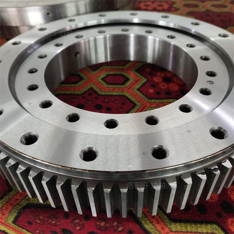 這五點是造成轉盤軸承晃動的罪魁禍首！