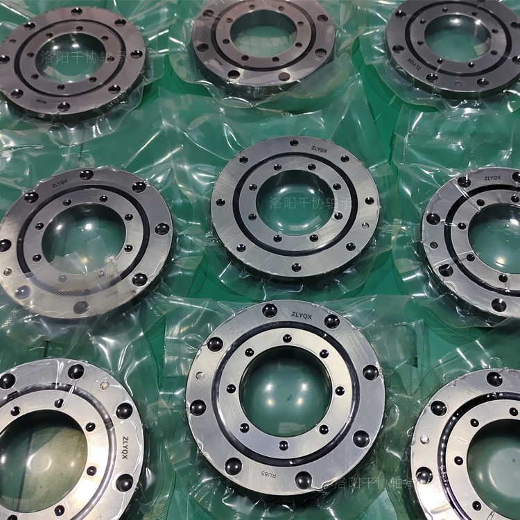 淺談交叉滾子軸承在轉(zhuǎn)臺上的應用詳解