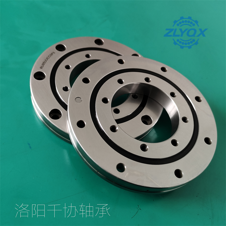 精密RU85交叉滾子軸承如何過(guò)渡配合？?jī)?yōu)勢(shì)有哪些？